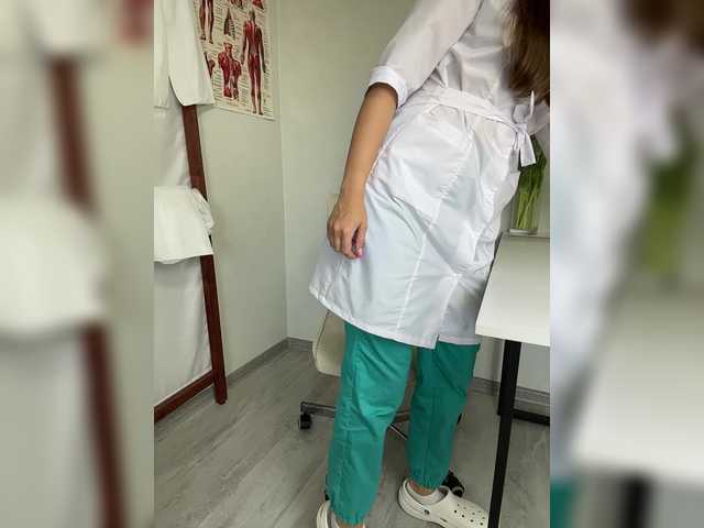 DokTor_Ada live webcam show