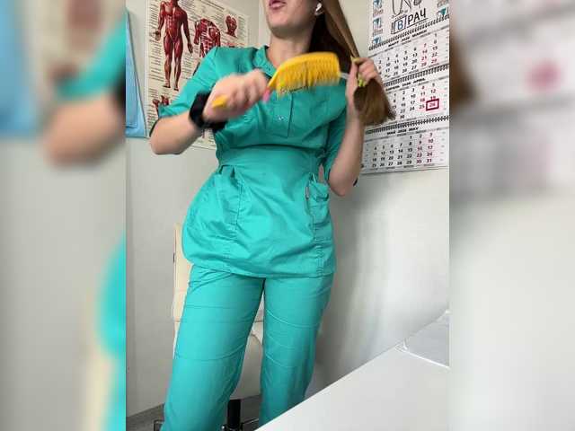 Adelaida1001's BongaCams show and profile