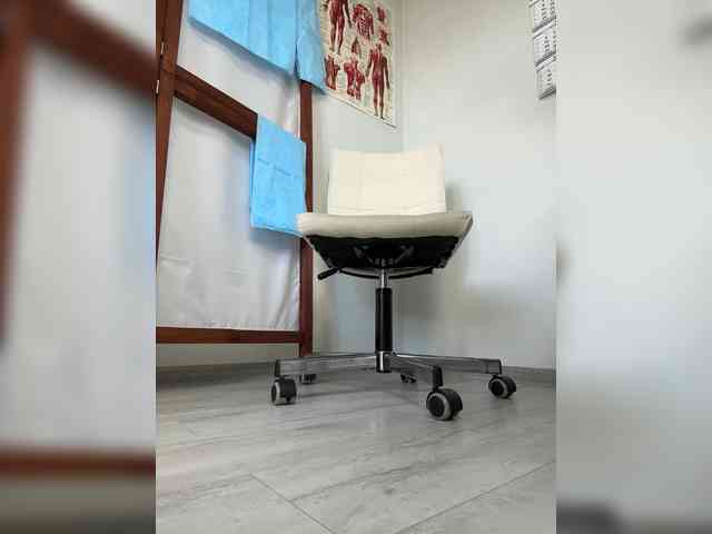 Doktor_ada's cam show statistics and live stream