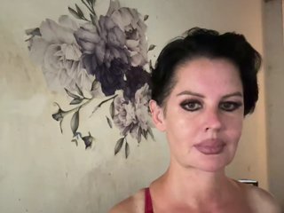 RoyalBreasts Porn Show