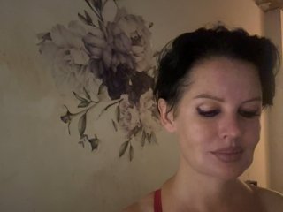 RoyalBreasts Porn Show
