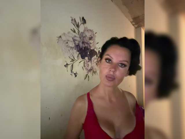 RoyalBreasts live webcam show