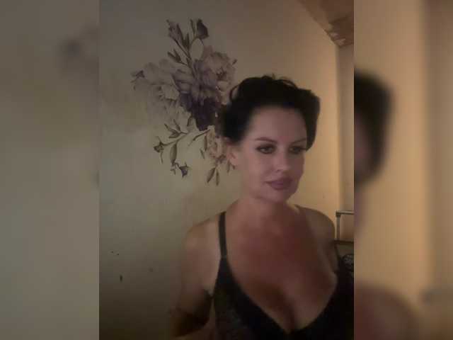 RoyalBreasts