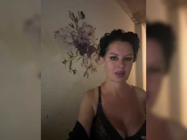 RoyalBreasts