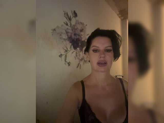 RoyalBreasts