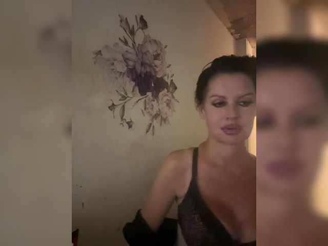 RoyalBreasts