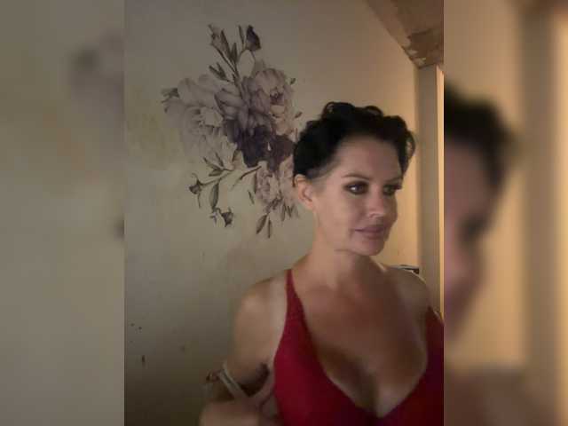 RoyalBreasts