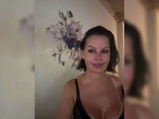 RoyalBreasts