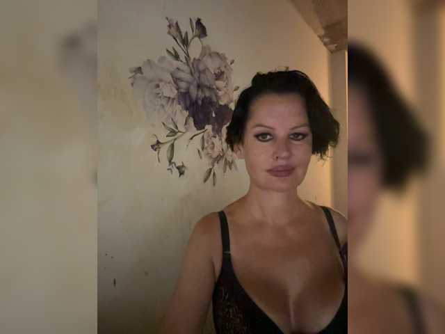 RoyalBreasts