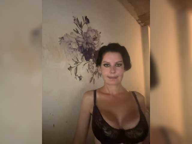 RoyalBreasts