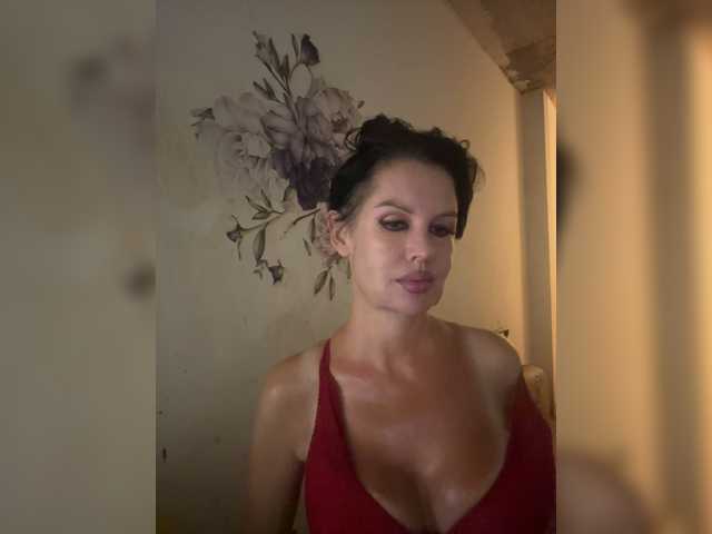 RoyalBreasts