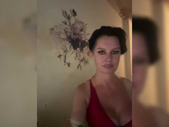RoyalBreasts