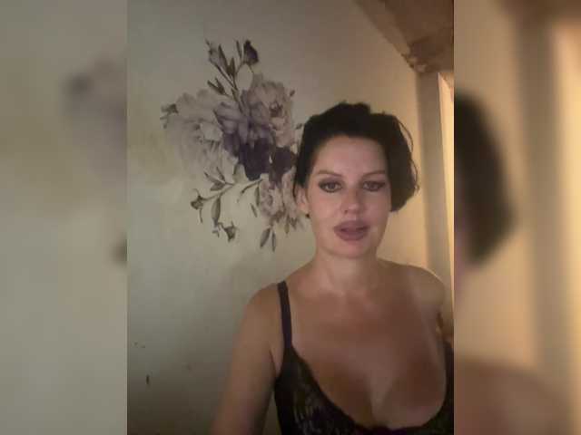 RoyalBreasts
