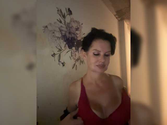 RoyalBreasts