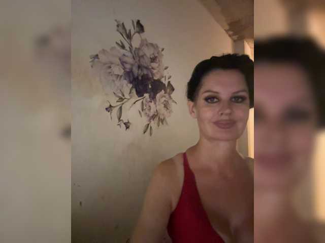 RoyalBreasts live cam preview