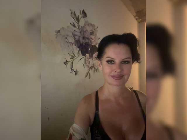 RoyalBreasts