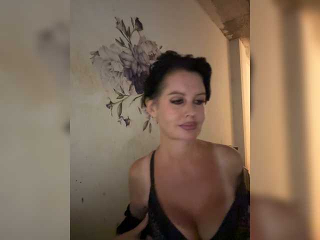 RoyalBreasts