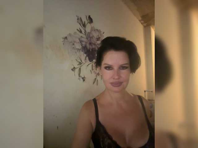 RoyalBreasts