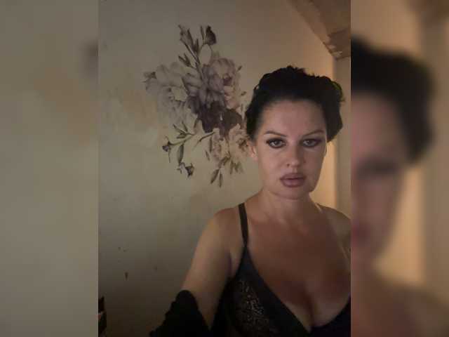 RoyalBreasts