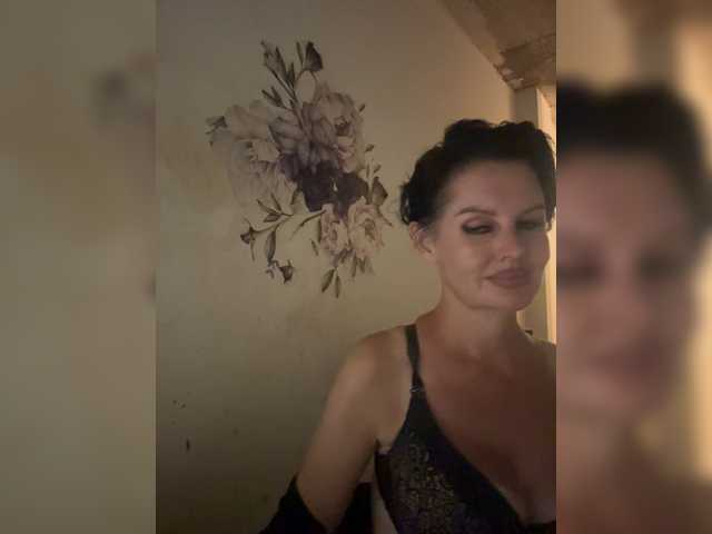 RoyalBreasts