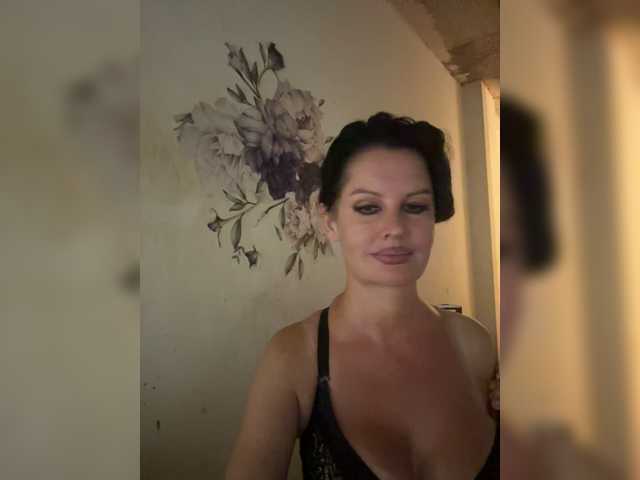 RoyalBreasts