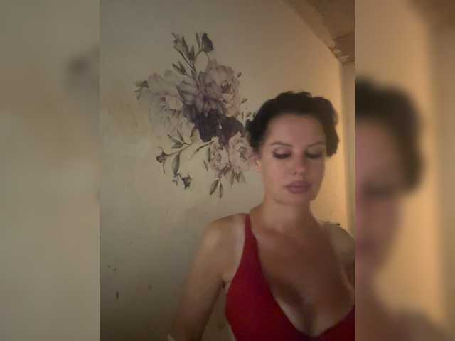 RoyalBreasts