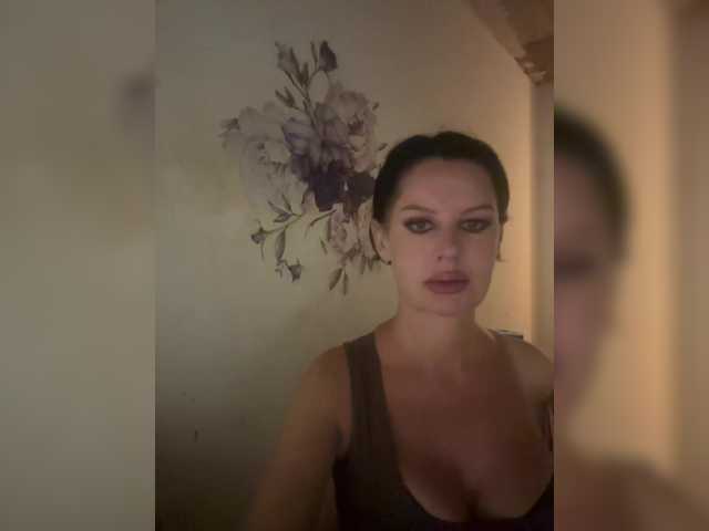RoyalBreasts