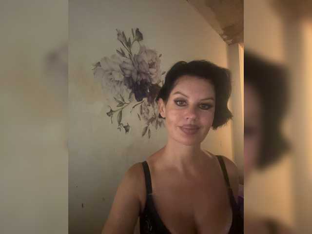 RoyalBreasts