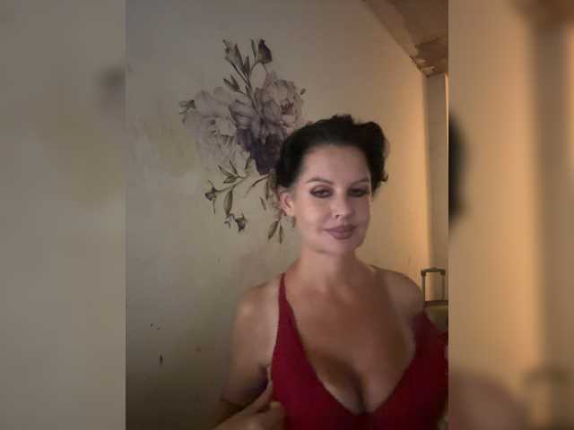 RoyalBreasts