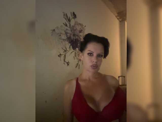 RoyalBreasts