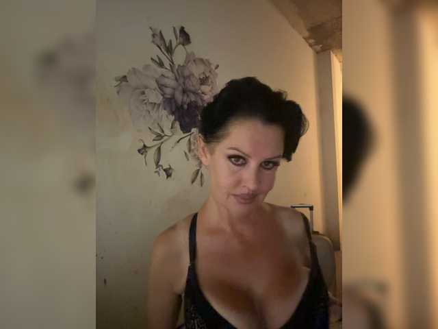RoyalBreasts