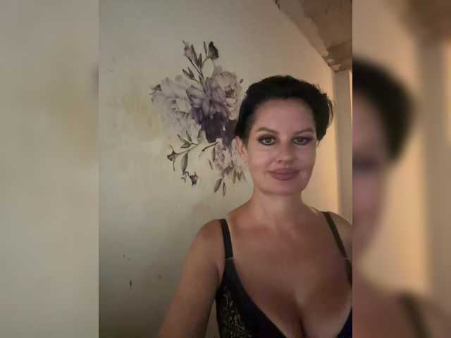 RoyalBreasts