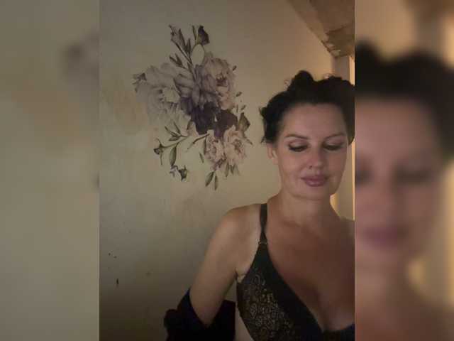 RoyalBreasts