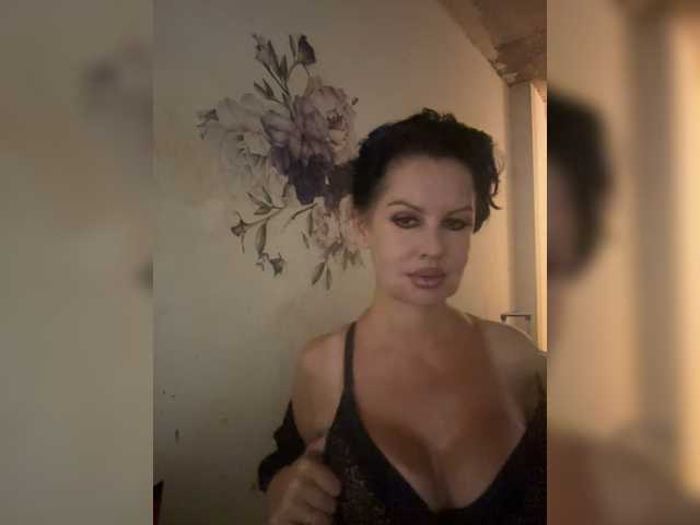 RoyalBreasts