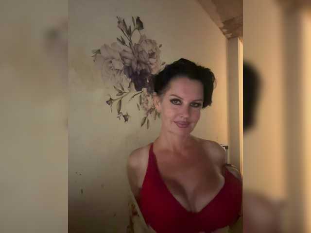 RoyalBreasts