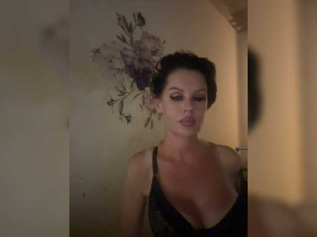 RoyalBreasts
