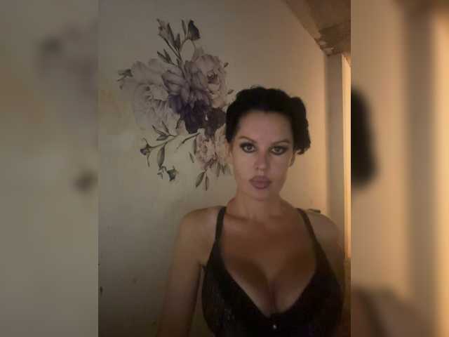 RoyalBreasts