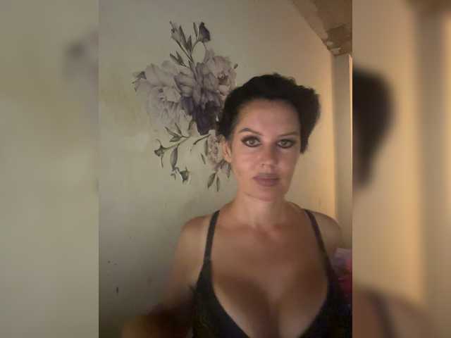 RoyalBreasts