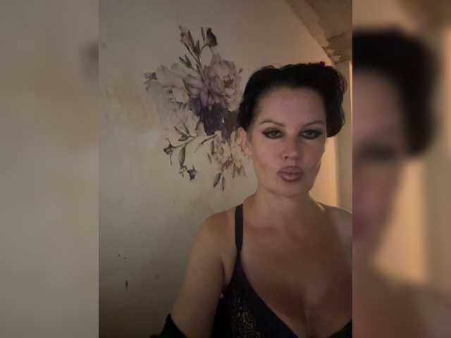 RoyalBreasts