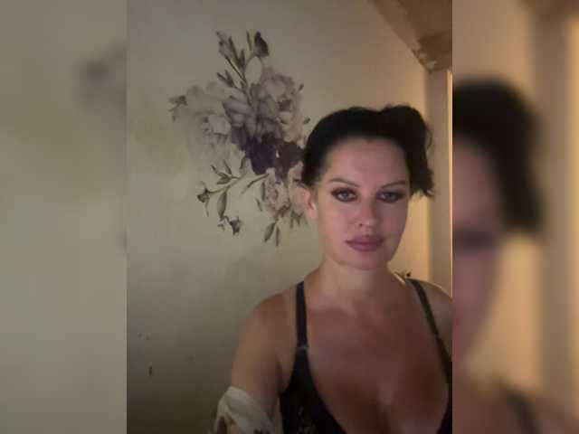 RoyalBreasts
