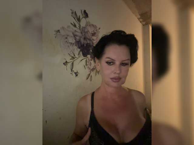 RoyalBreasts