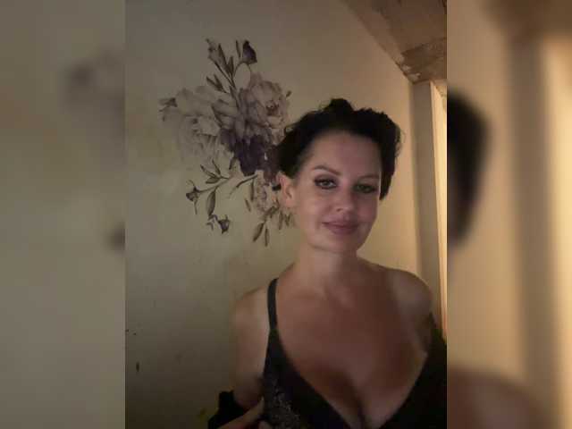 RoyalBreasts
