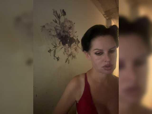 RoyalBreasts