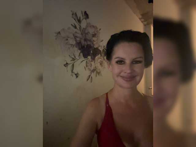 RoyalBreasts live cam on BongaCams