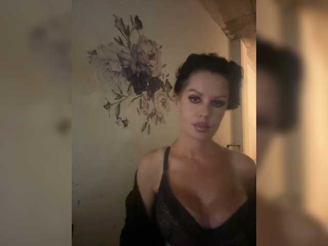 RoyalBreasts