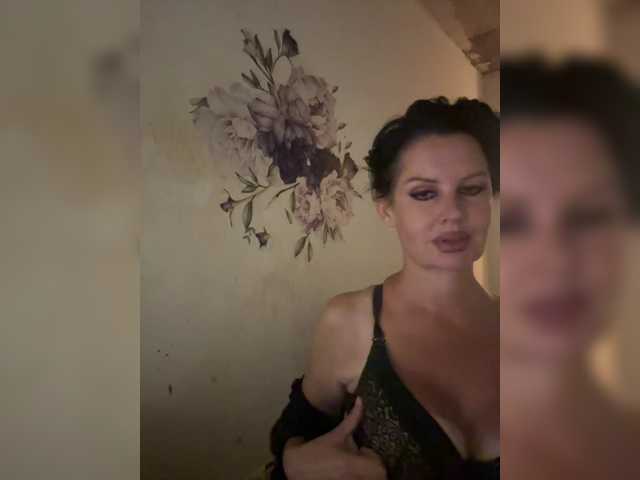 RoyalBreasts