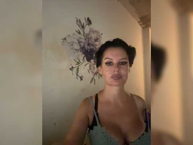 RoyalBreasts