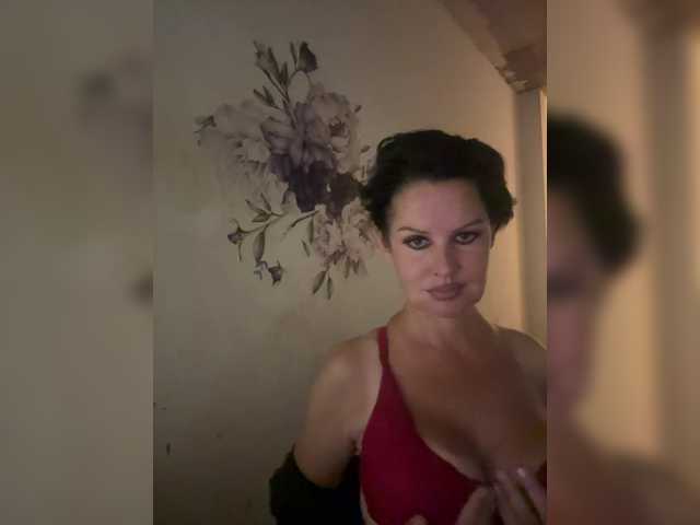 RoyalBreasts
