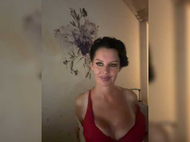 RoyalBreasts