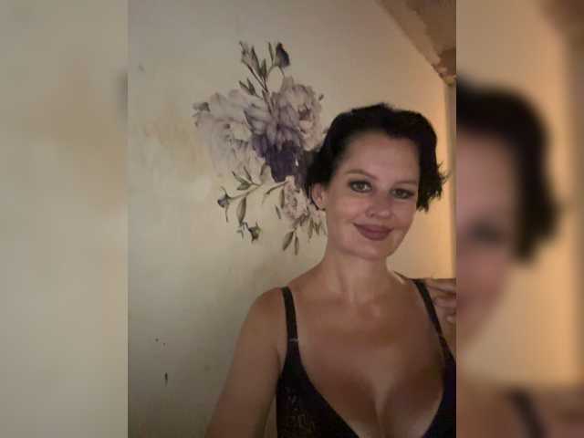 RoyalBreasts